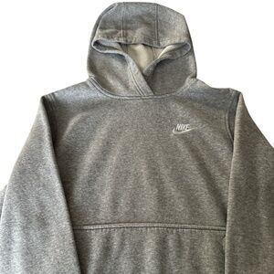 Nike Bundle: Boy's Pullover Hoodie Sweatshirt and Sweatpants